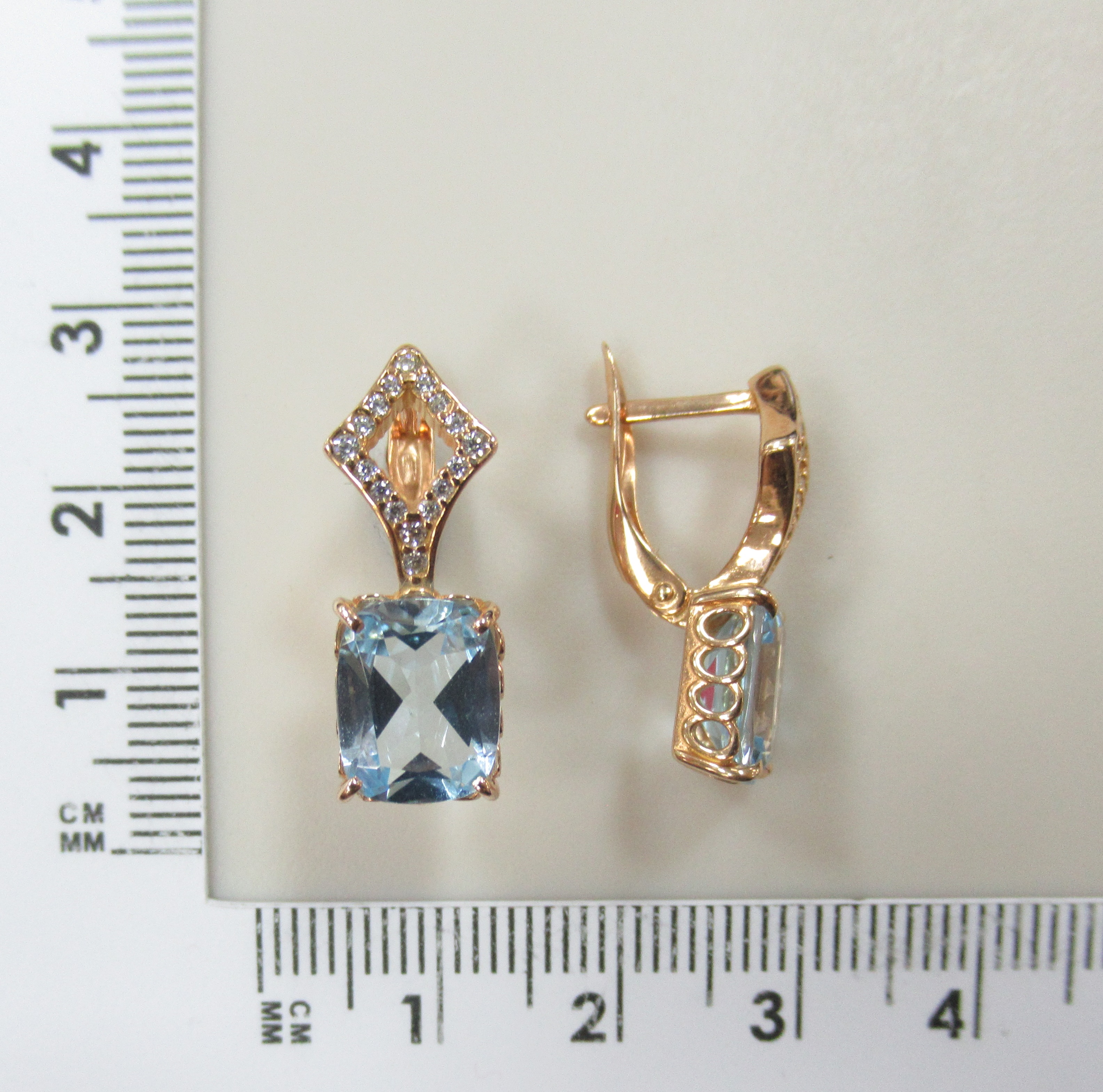 Серебряные серьги с топазами